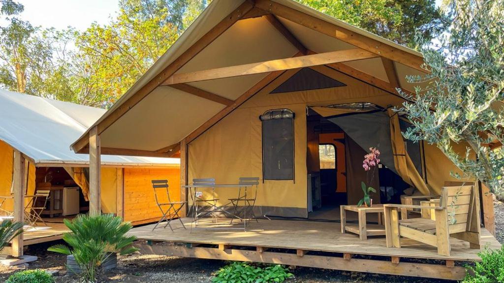 Il Pampaleone Glamping And Resort Acireale Buitenkant foto